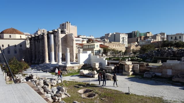 ギリシャ・アテネの旅行や観光地、ハドリアヌスの図書館