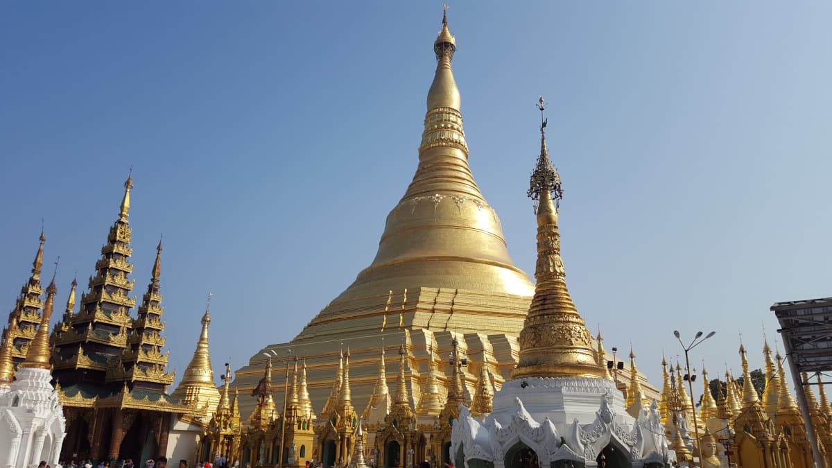 ミャンマーの旅行や観光地、シュエダゴォン・パヤー