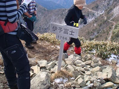 中国、四国、九州の山旅（登山、トレッキング）、伊予富士