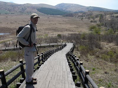 八島の登山道