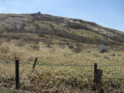 麓から車山が見えます