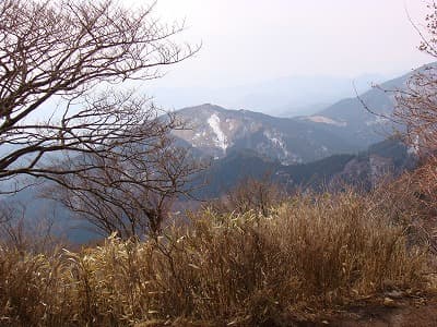 丹沢の山並み