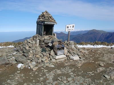 瓶ヶ森の山頂