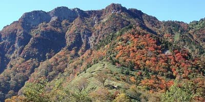 愛媛県上浮穴郡の旅行で訪れた観光名所、石鎚山