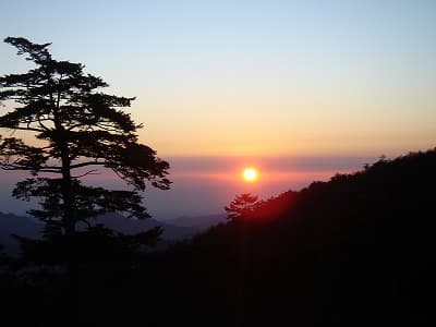 山の夕焼け