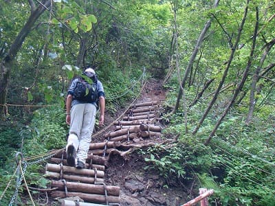 山旅（登山）の階段