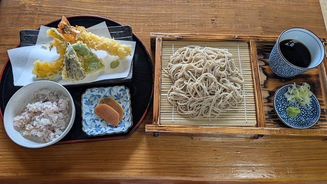 そば処まる