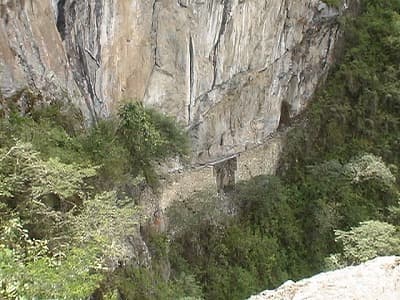 ペルー・アグアス・カリエンテスの旅行や観光地、インカ橋