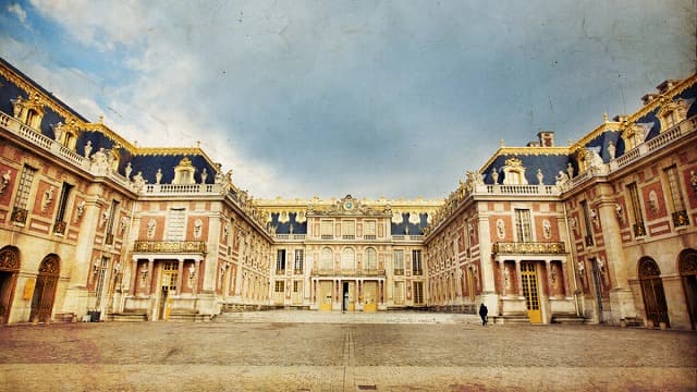 フランス・イヴリーヌの旅行や観光地、ヴェルサイユ宮殿