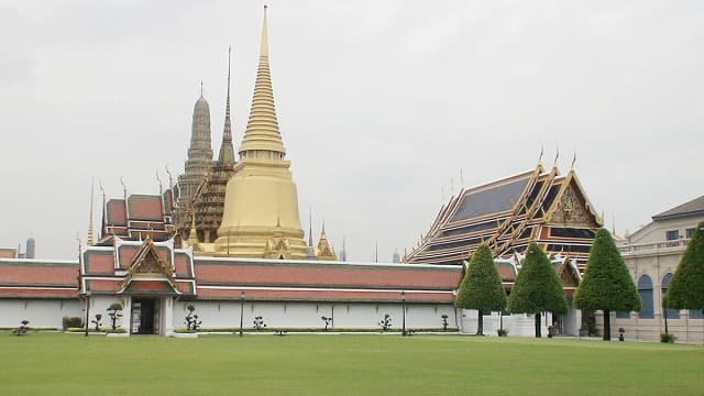 タイ・バンコクの旅行や観光地、王宮とワット・プラケオ
