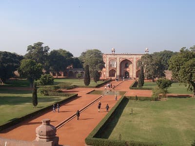 インド・デリーの旅行や観光地、フマユーン廟庭園