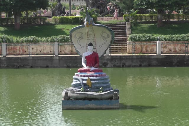 インド・ブッダガヤの旅行で訪れた観光名所、マハーボディー寺院（ブッダガヤ大菩提寺）