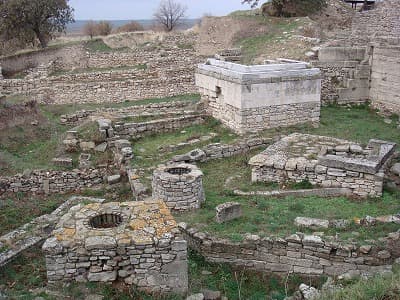 トルコ・チャナッカレの旅行や観光地、トロイ遺跡