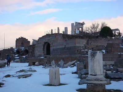 トルコ・イズミルの旅行や観光地、ベルガマ遺跡＿城壁