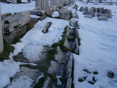 トルコ・イズミルの旅行や観光地、ベルガマ遺跡＿アテネ神殿