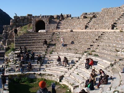 トルコ・イズミルの旅行や観光地、エフェソス遺跡＿古代の足跡