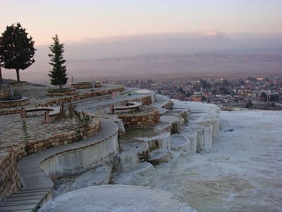 トルコ・デニズリの旅行や観光地、パムッカレ