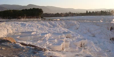 トルコ・デニズリの旅行や観光地、ヒエラポリス-パムッカレ