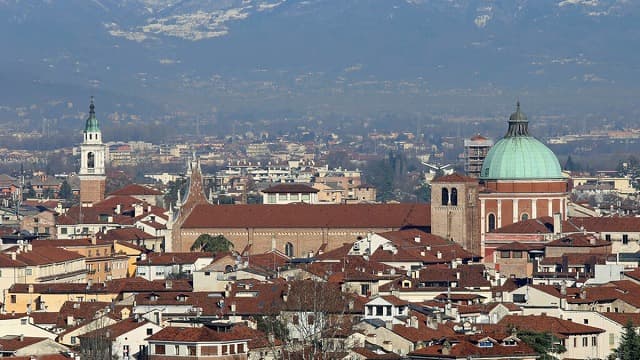 イタリア・ヴィチェンツァの旅行や観光地、キエリカーティ宮