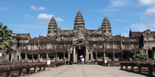 カンボジア・シェムリアップの旅行や観光地、アンコールワット