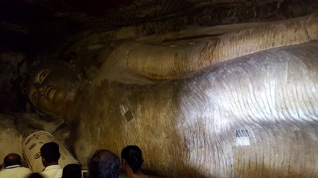 スリランカ・ダンブッラの旅行や観光地、ダンブッラ石窟寺院