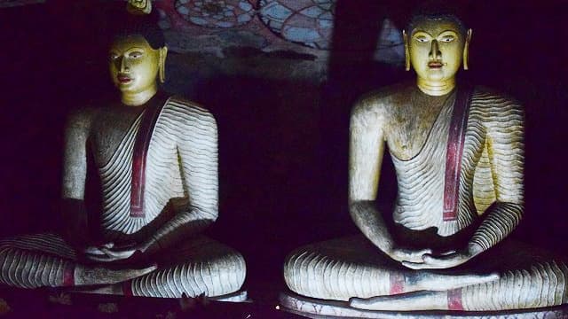 スリランカ・ダンブッラの旅行や観光地、ダンブッラ石窟寺院