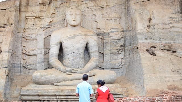 スリランカ・ポロンナルワの旅行や観光地、ガル・ヴィハーラ