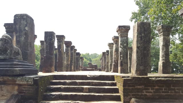 スリランカ・ポロンナルワの旅行や観光地、パラークラマ・バーフ１世の宮殿跡