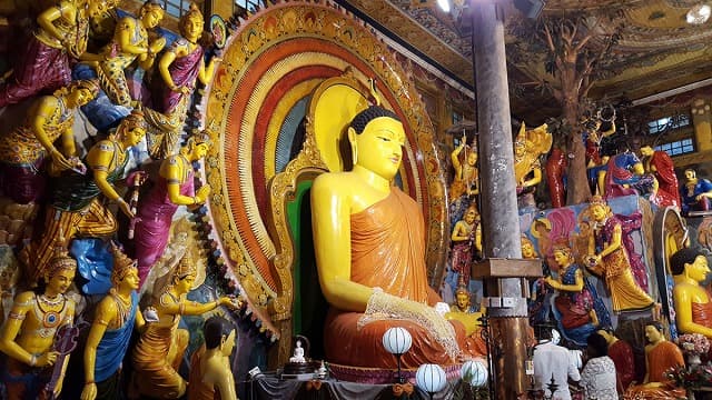 スリランカ・コロンボの旅行や観光地、ガンガラーマ寺院