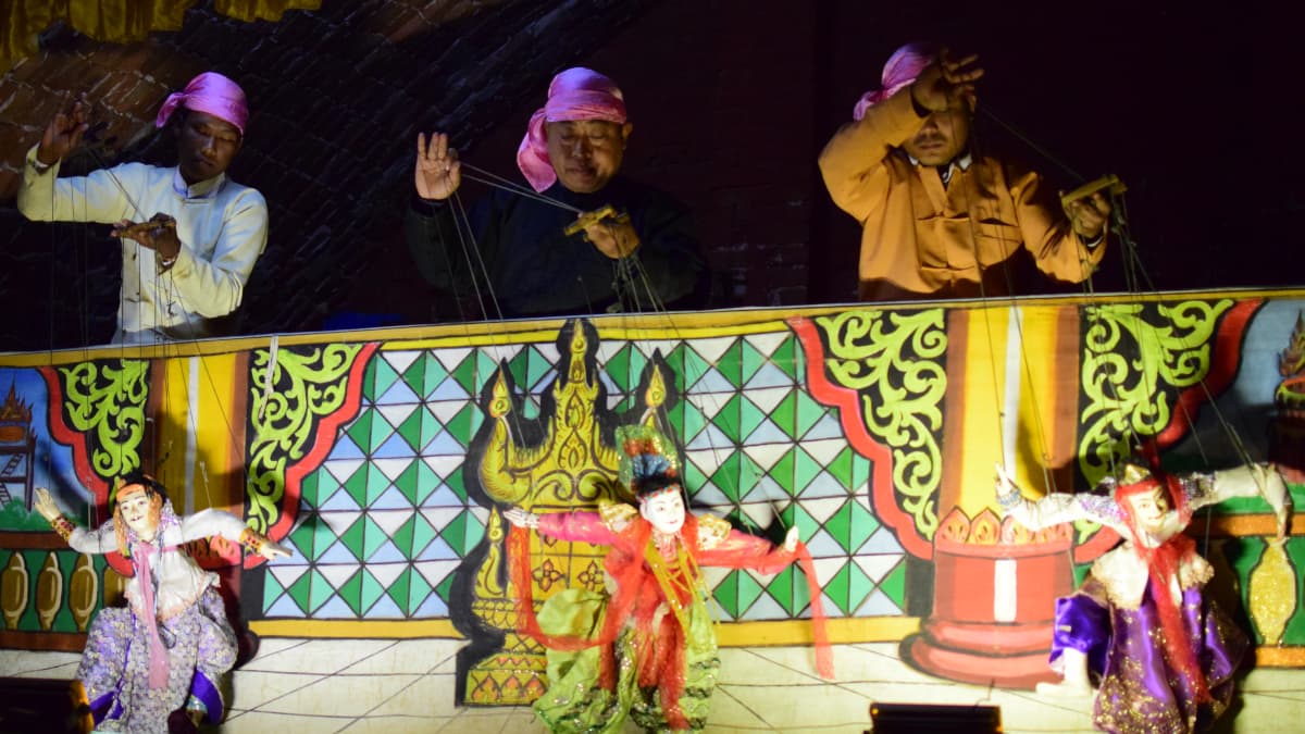 ミャンマーの旅行や観光で体験した、操り人形芝居