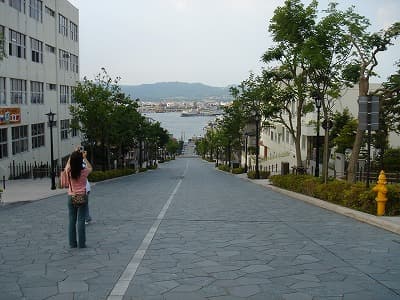 北海道函館市のまち旅（旅行、観光）で見つけた、八幡坂