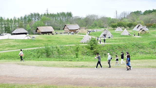 青森県青森市の旅行で訪れた観光名所、三内丸山遺跡