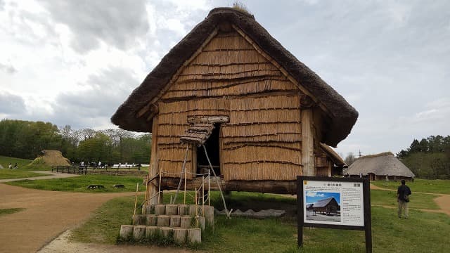 青森県青森市の旅行で訪れた観光名所、江戸町通りの古い町並み