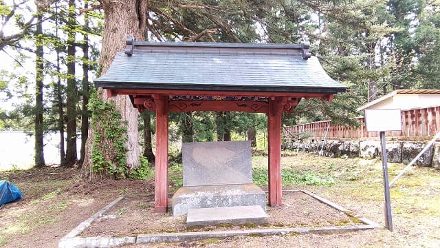 青森県弘前市の旅行で訪れた観光名所、高照神社の手水舎