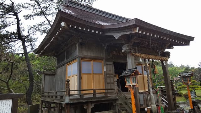 青森県つがる市の旅行で訪れた観光名所、高山稲荷神社の龍神宮