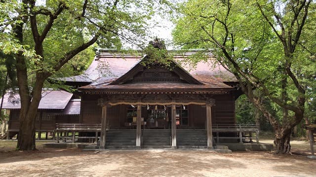 青森県平川市の旅行で訪れた観光名所、猿賀神社