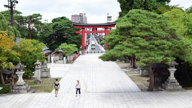 岩手県盛岡市の旅行で訪れた観光名所、盛岡八幡宮