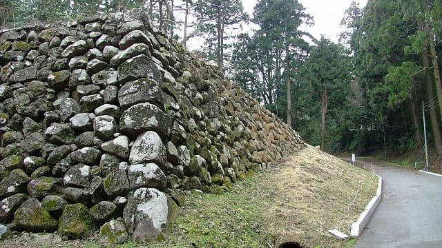 宮城県仙台市の旅行で訪れた観光名所、仙台城の清水門