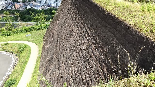 宮城県仙台市の旅行で訪れた観光名所、仙台城の本丸北壁石垣