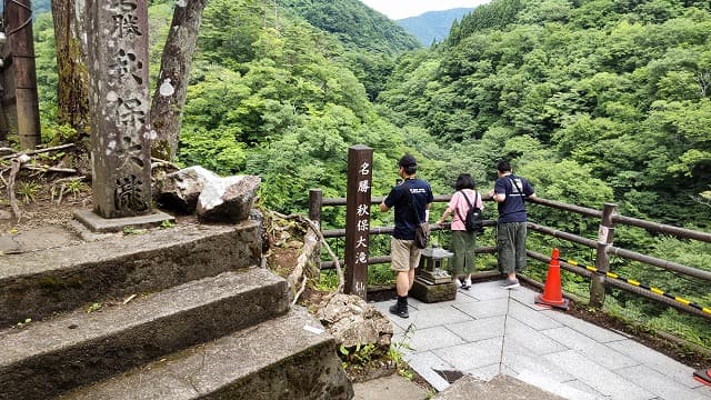 宮城県仙台市の旅行で訪れた観光名所、秋保大滝滝見台