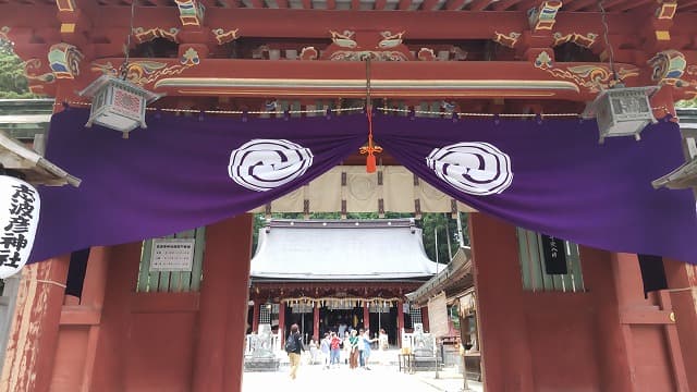 宮城県塩竃市の旅行で訪れた観光名所、志波彦神社神門