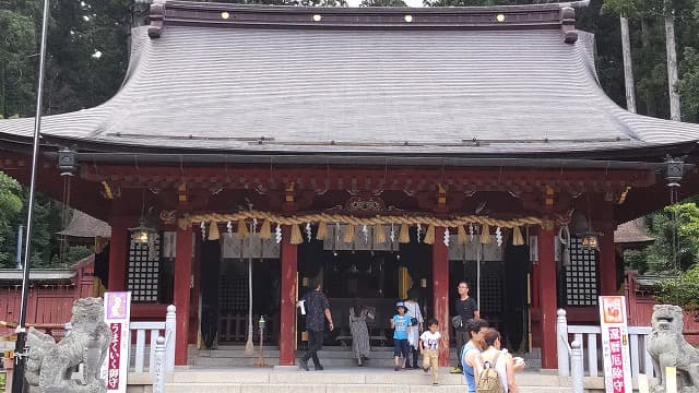 宮城県塩竃市の旅行で訪れた観光名所、志波彦神社拝殿