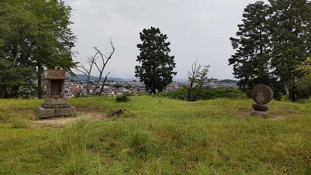 宮城県名取市の旅行で訪れた観光名所、雷神山古墳