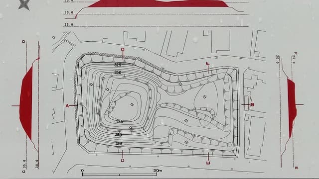 宮城県名取市の旅行で訪れた観光名所、山居古墳