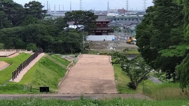 宮城県多賀城市の旅行で訪れた観光名所、政庁南大路