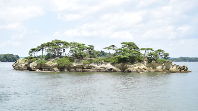 宮城県宮城郡の旅行で訪れた観光名所、日本三景松島の毘沙門島