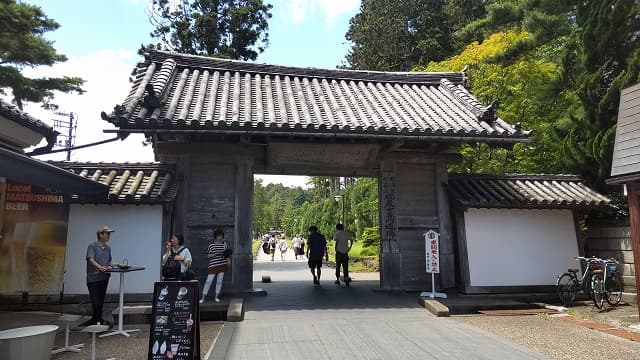 宮城県宮城郡の旅行で訪れた観光名所、瑞巌寺総門