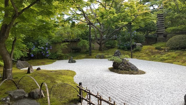 宮城県宮城郡の旅行で訪れた観光名所、雲外天地の庭（⽯庭）