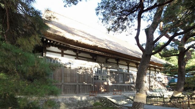 秋田県秋田市の旅行で訪れた観光名所、天徳寺本堂