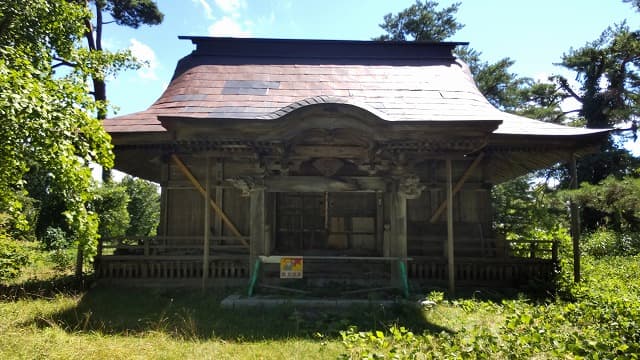 秋田県横手市の旅行で訪れた観光名所、横手公園（横手城）秋田神社